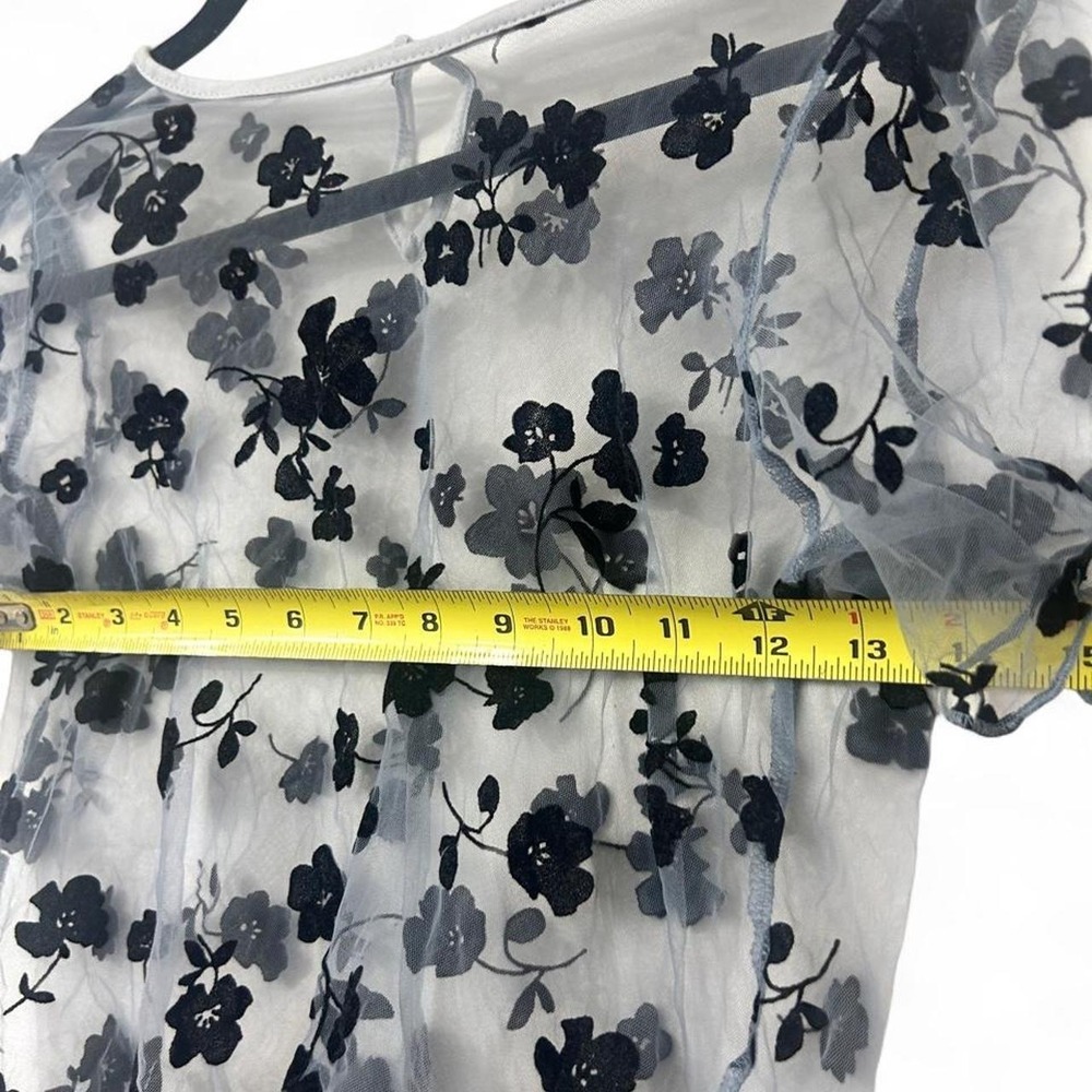 Dazy Womens Sheer Mesh Floral Top Blue Black Short Sleeve Lettuce Trim Size M - Picture 5 of 8
